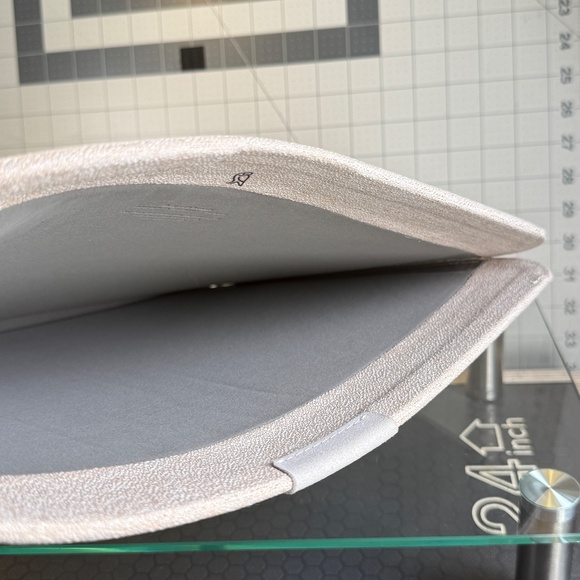 BELLROY® | 14” LAPTOP SLEEVE | SLIM&SLEEK | LIKE NEW | XLNT | - Picture 5 of 16